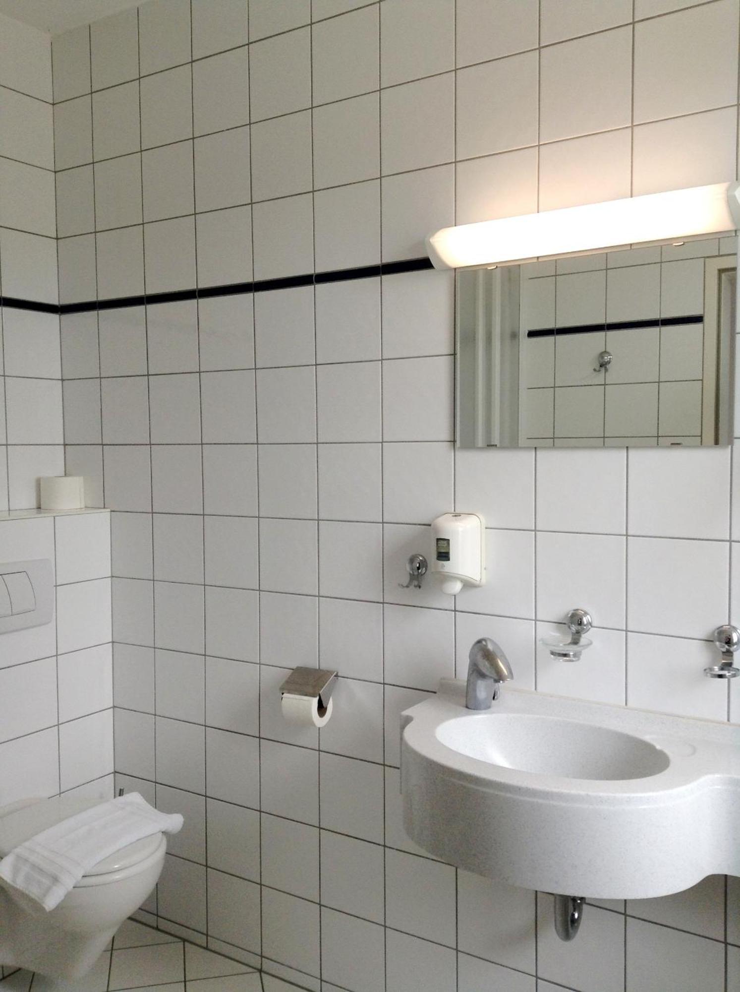 Hotel Thalinger Hof Kronstorf Esterno foto