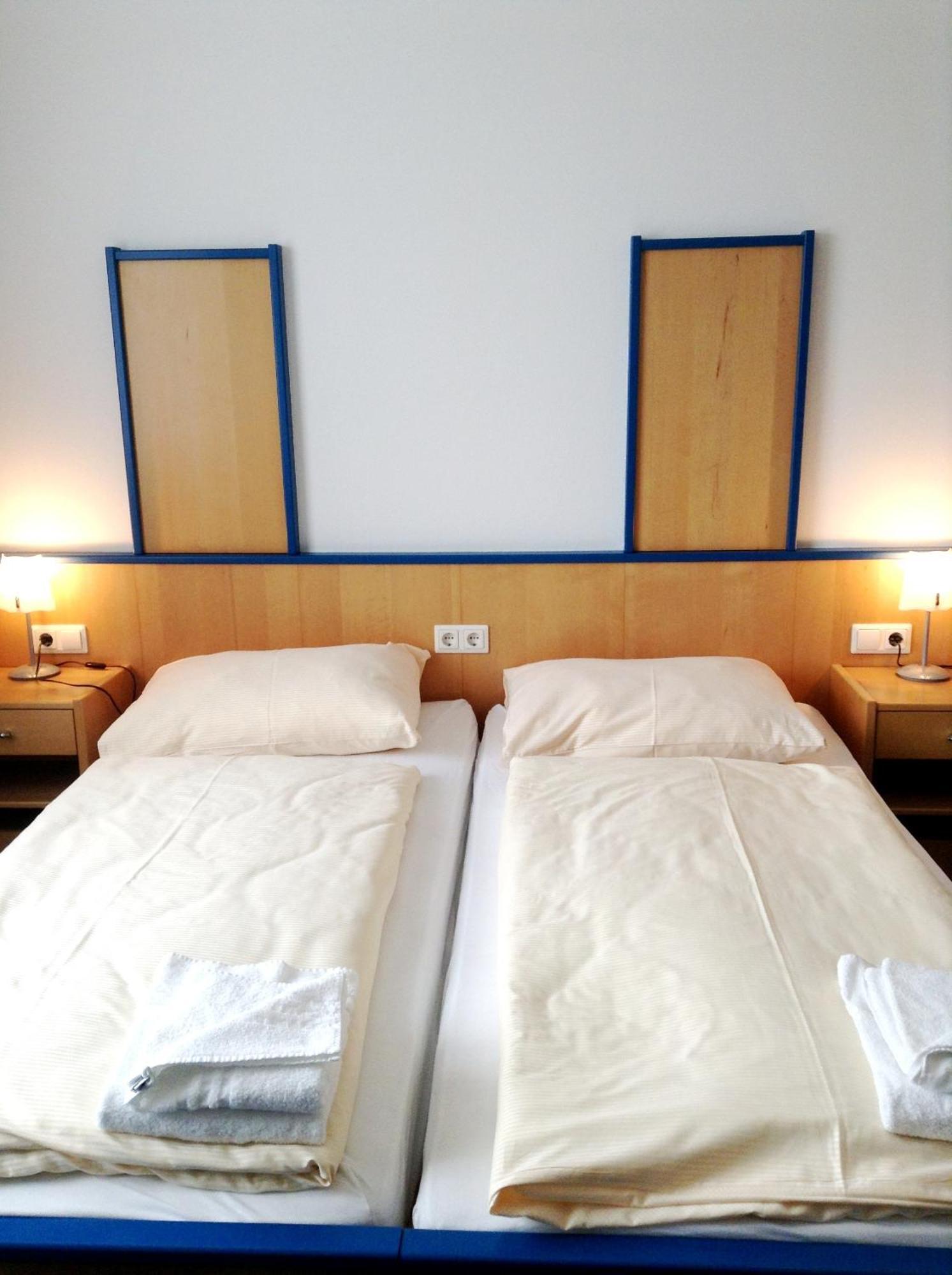 Hotel Thalinger Hof Kronstorf Esterno foto