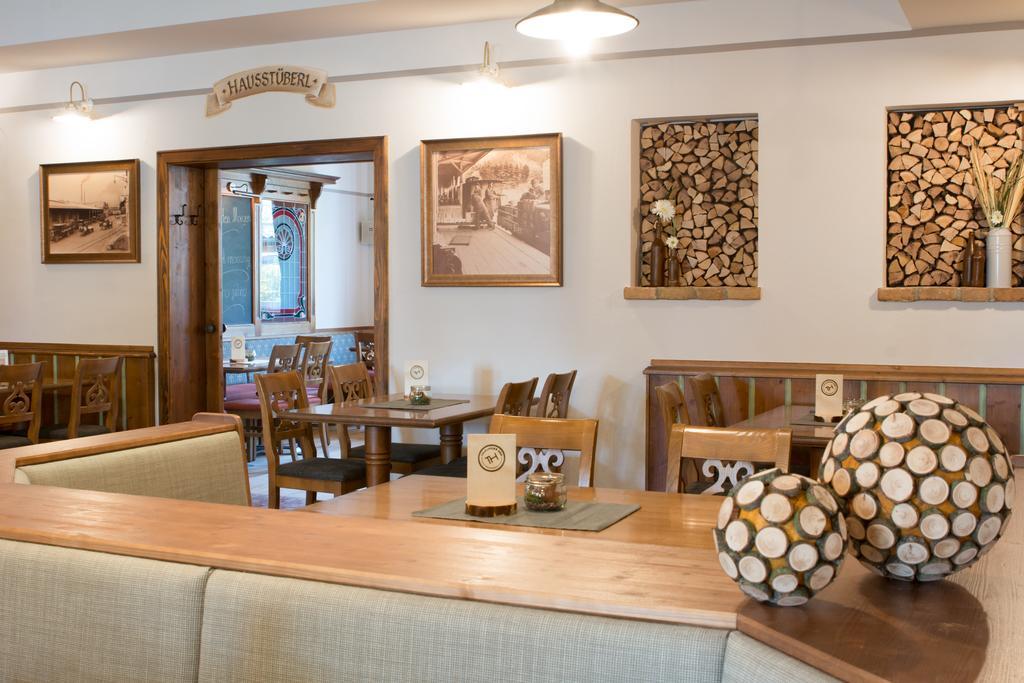 Hotel Thalinger Hof Kronstorf Esterno foto